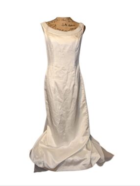 Dave & Johnny white Prom dress size 6